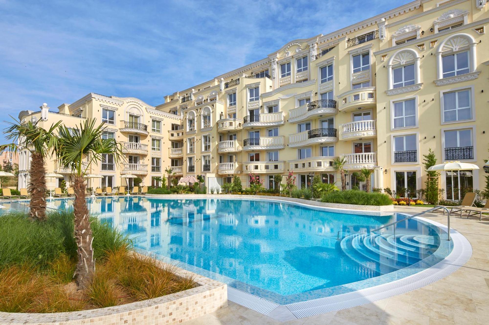 Bellicity Apart Complex Равда Екстериор снимка