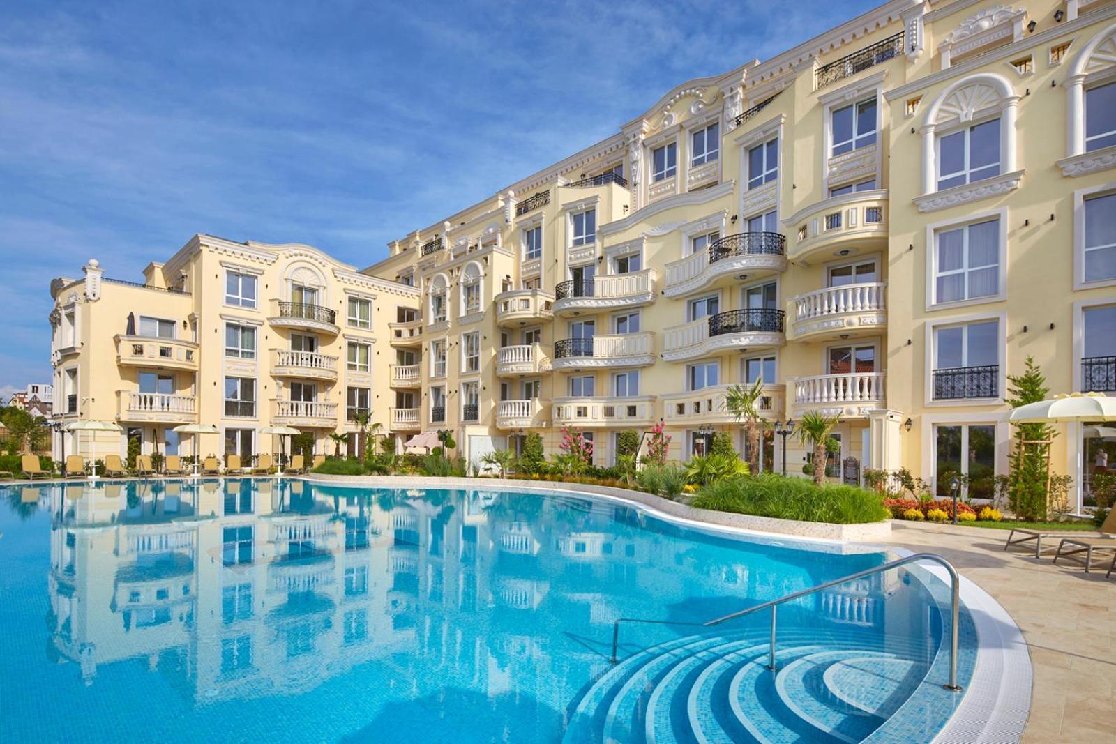 Bellicity Apart Complex Равда Екстериор снимка